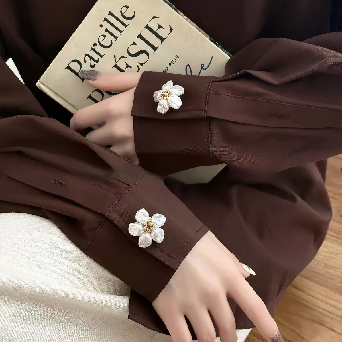 2 Pièces Cache-boutons Fleuris Tendance et Décoratifs pour Vêtements DIY, Décoration de Boutons de Chemise et de Manches