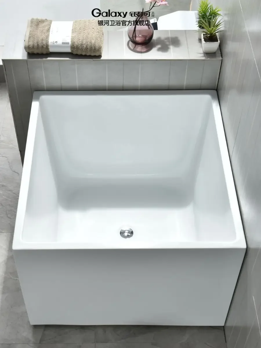 New Japanese-style square deepened small apartment bathtub Adult sitting deep-soaking acrylic integrated freestanding bathtub