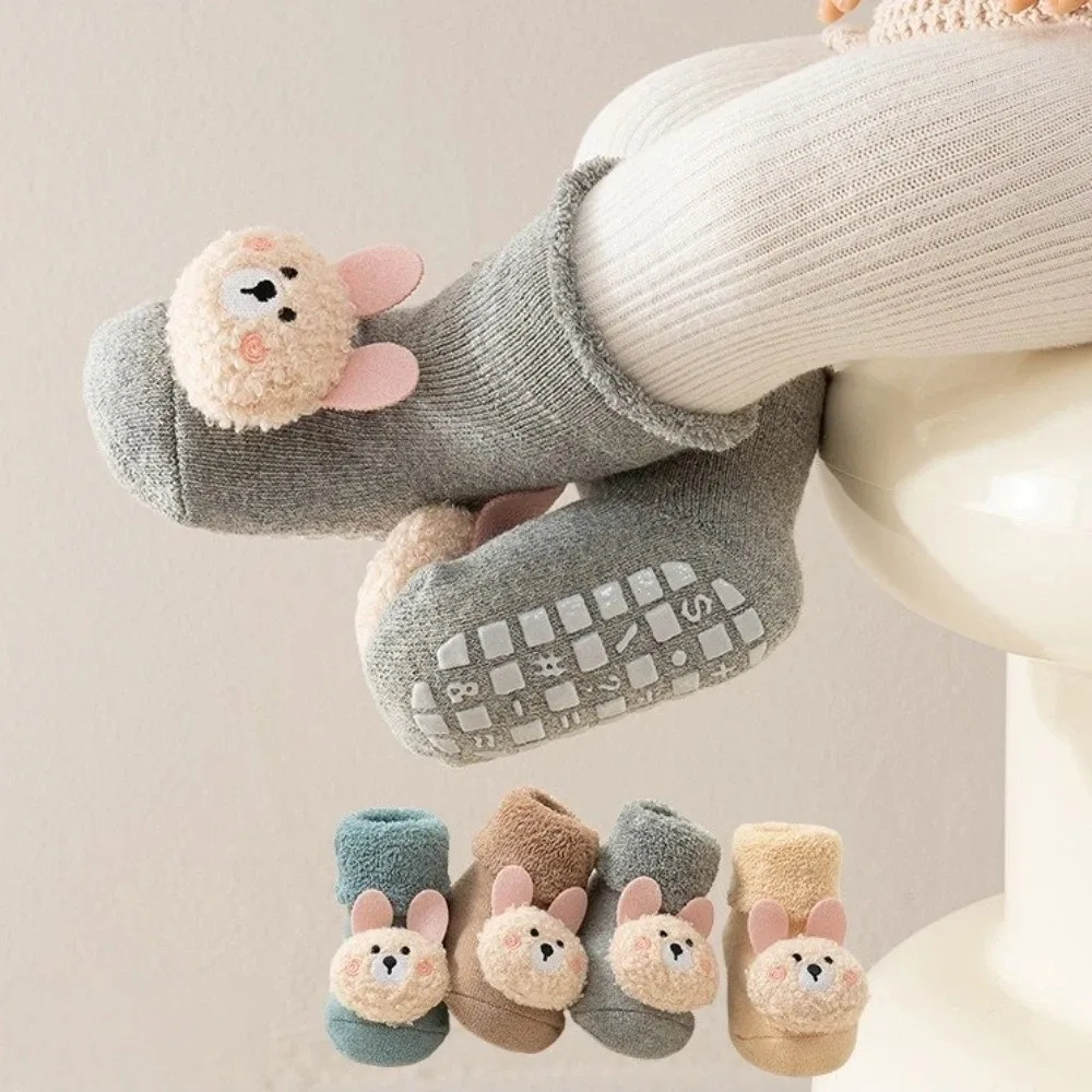 

Новые детские носки с мультяшным медведем, нескользящие ручки, утепленные хлопковые зимние пинетки, дышащие носки-тапочки, обучение ходьбе