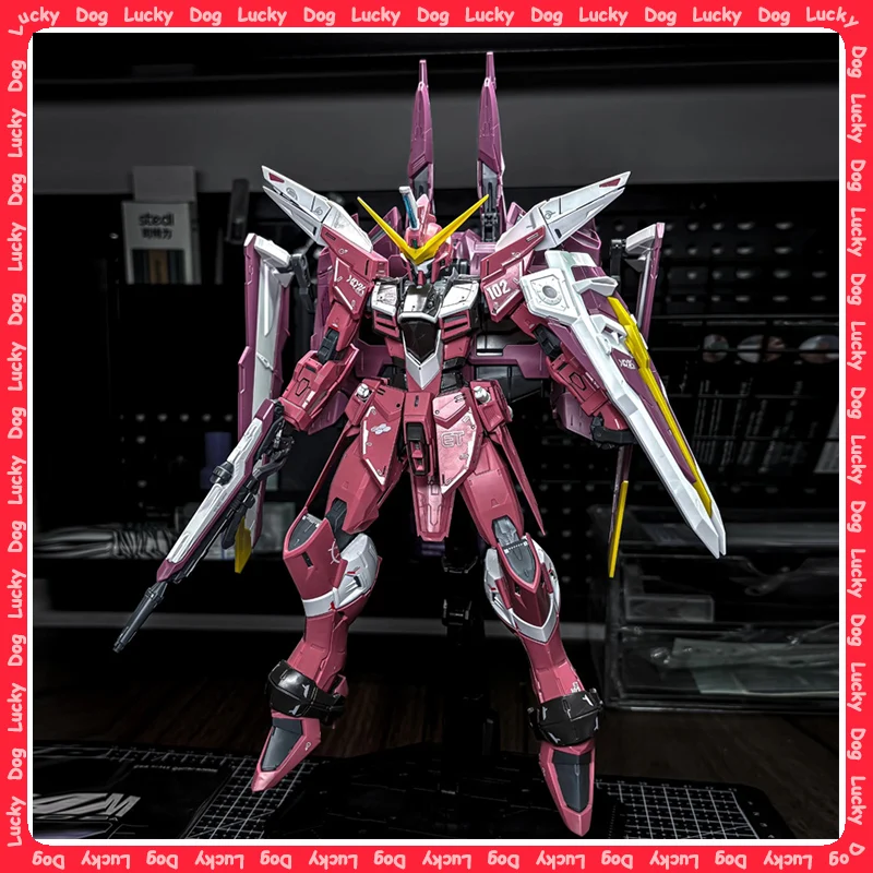 

MG 1/100 Justice Series Ver.2.0 Posable Snap-Fit Model Kit Mobile Humanoid Robot Assembly Action Figure ZGMF-X09A Collect Gifts