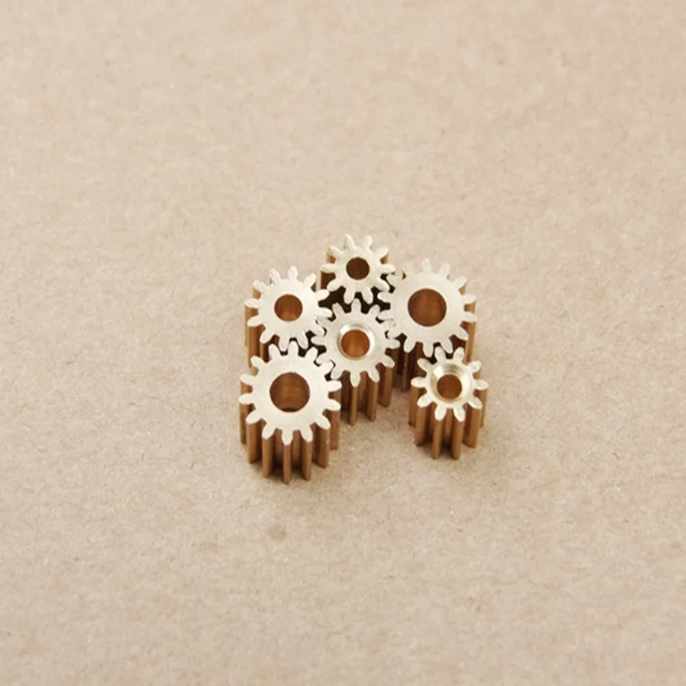 10PCS 0.4 Modulus Micro Copper Gear 4.4mm 9T for 1MM Shaft Diameter Spindle Motor Teeth Axis Gears Metal Brass for Robot Toys
