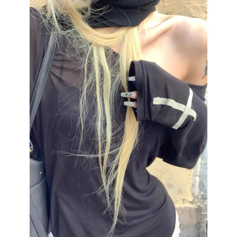

European and American women's clothing new fashion casual top Harajuku cross patch rock gothic sexy long sleeved trendy T-shirt