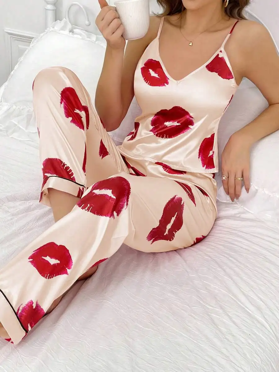 

Silk-Like Lip Print Cami And Long Pants Sleepwear Set