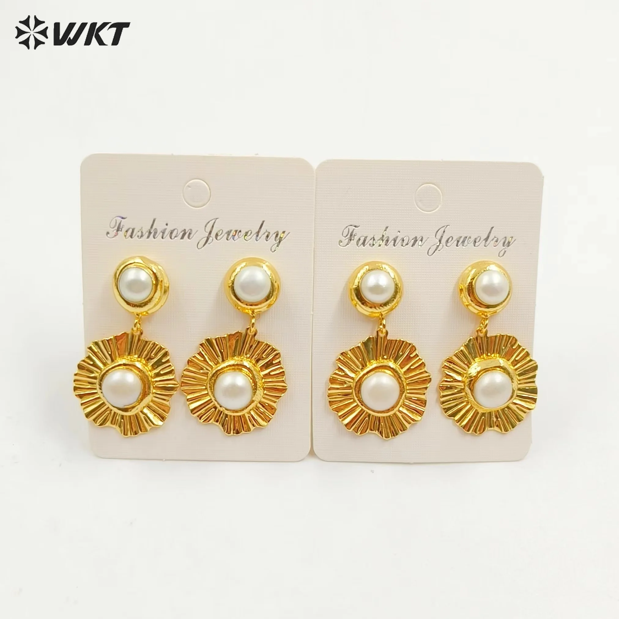 WT-MPE126 WKT New Design Elegant Women 18K Real Gold Plated Fashion Uneven Metal With Natural Pearl Dangle Earrings