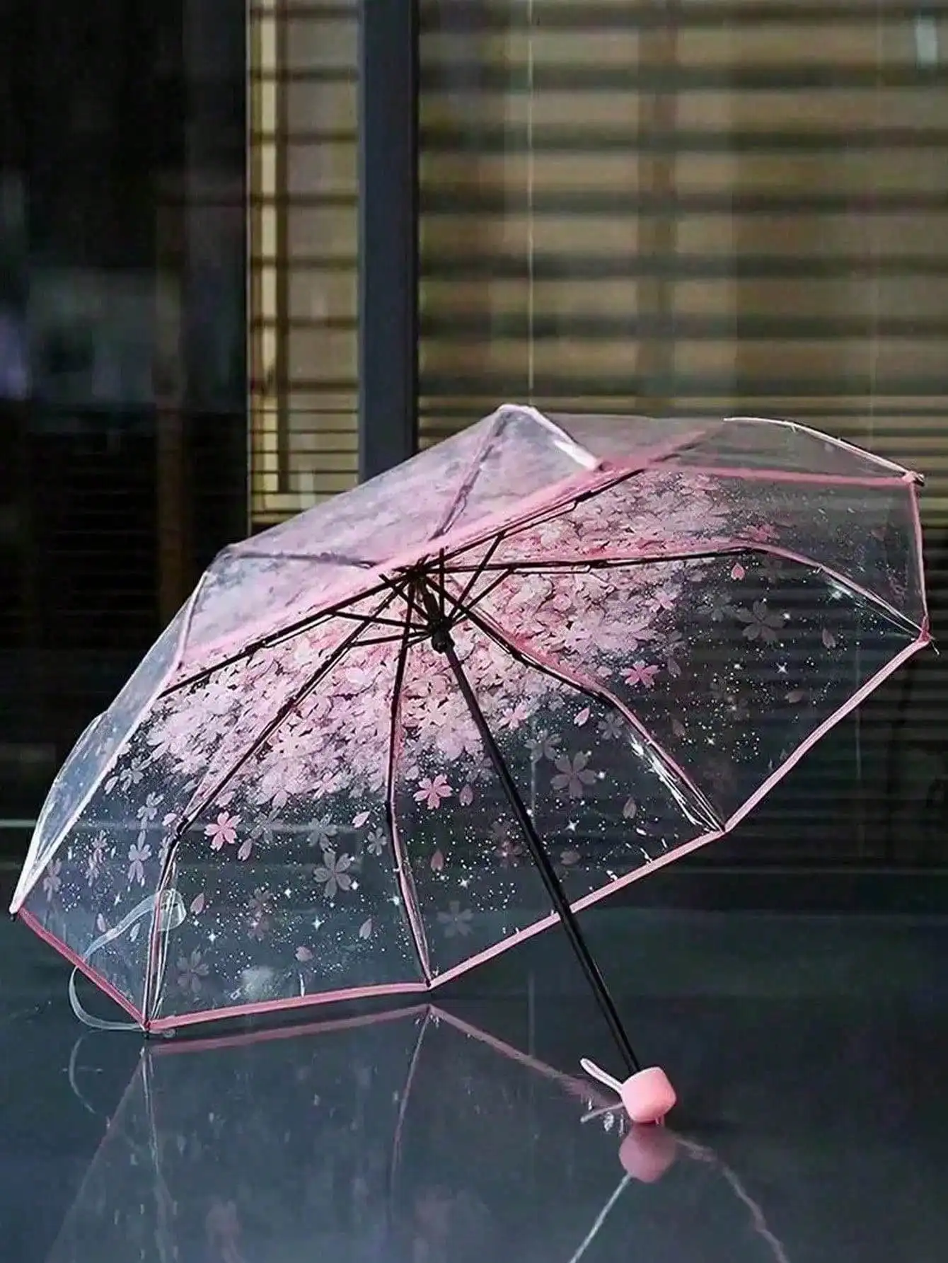 Portable And Easy To Carry, Cute And Fresh Design; Minimalist Sakura Transparent Umbrella; Adorable Sakura Pattern Transparent Umbrella; Foldable Umbrella; Ladies' Manual Umbrella; Travel Umbrella; Travel Essential; Unisex Design; Sakura Elements;