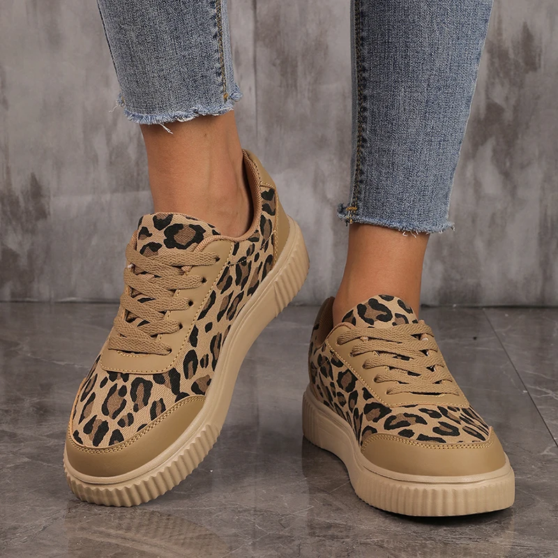 Leopard Print Platform Women's Sneakers Lace-Up Thick Bottom Vulcanize Shoes Woman Canvas Breathable Skateboarding Shoes Ladies