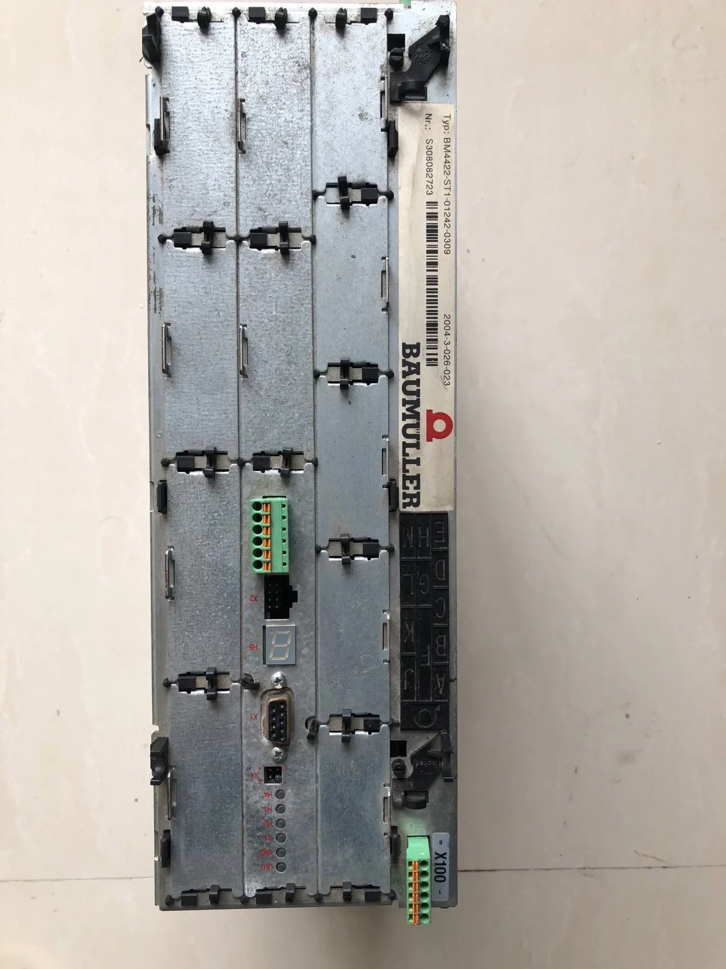BAUMULLER BAUMULLER Servoaccionamiento BM4422-ST1-01242-0309 Stock original