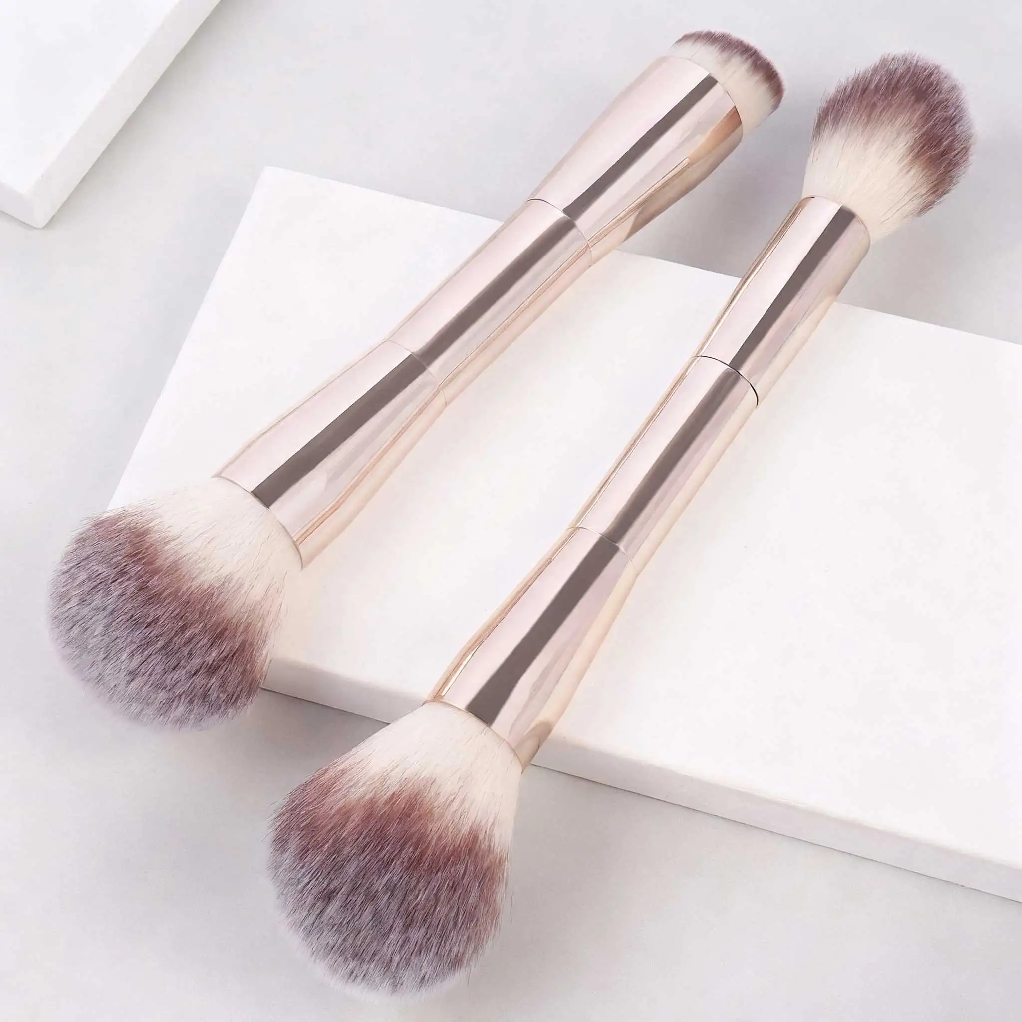 Pennelli per fondotinta, 2 pennelli per trucco a doppia estremità per sfumare polvere liquida, correttore, crema, fard, buffe (Oro)