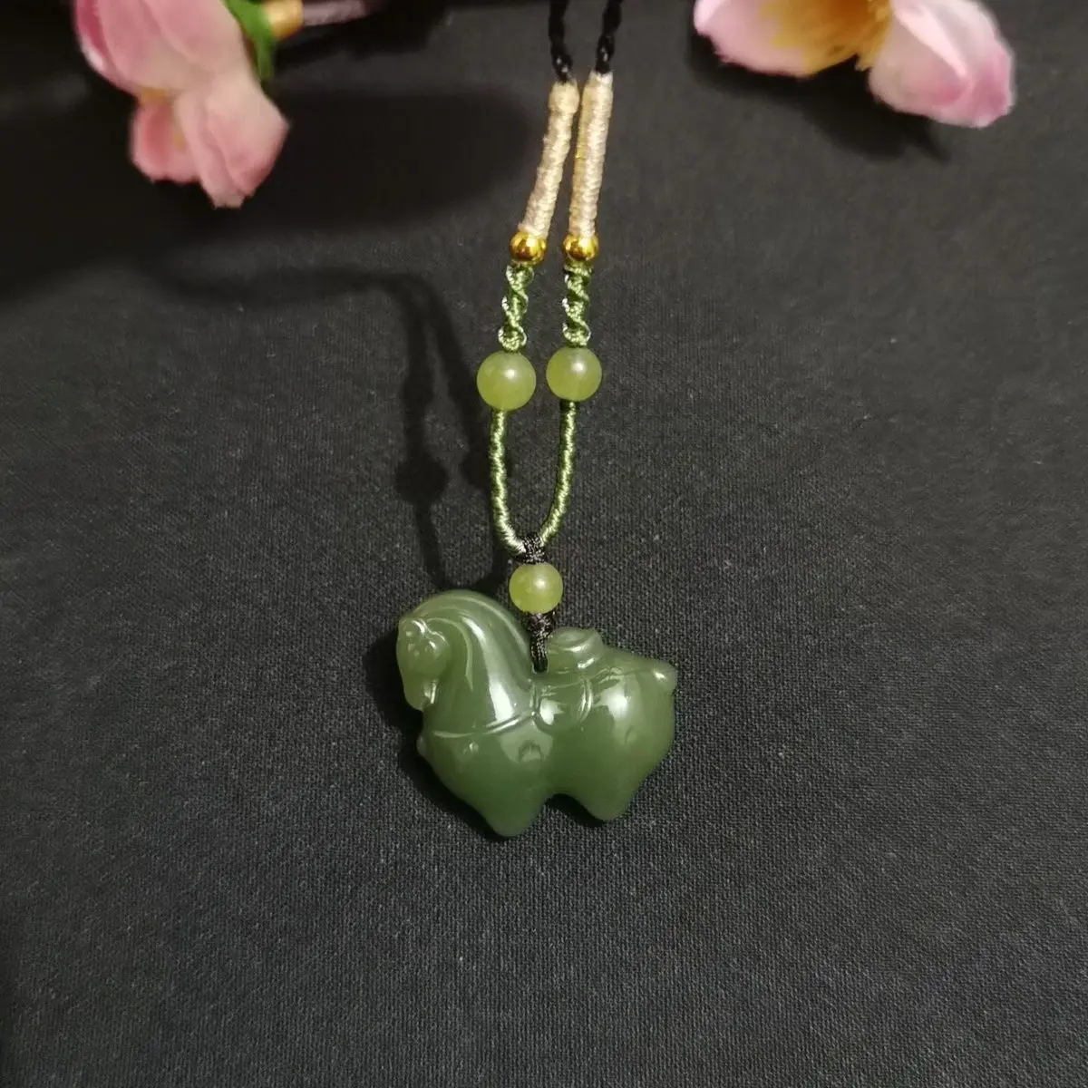 

2026 Year of the Horse Natural Hetian Jade Twelve Zodiac Horse Pendant Birthday Year Lucky Transshipment Jade Pony