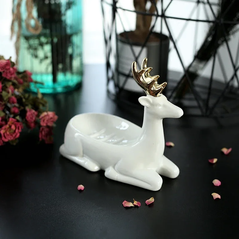 Ceramic deer soap box American bathroom decoration drain soap jewelry ring frame ornaments