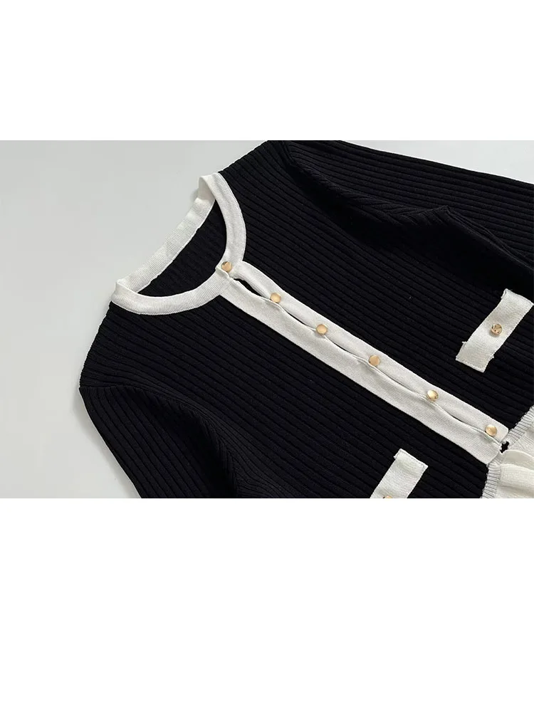 HH Woman Spring Fashion Long Sleeves Single Breasted Contrasting Colors Splicing Decoration Knitted Cardigan Elegant Versatile