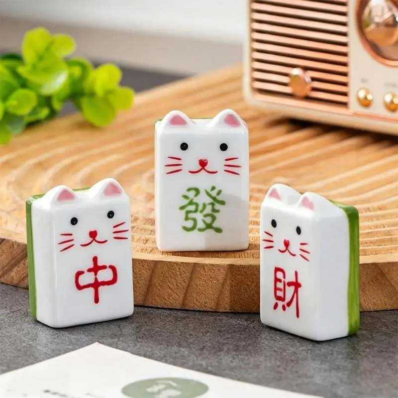 Japanese Ceramic Lucky Cat Fortune Charm Vintage Ornament for Shop Counter Home Desk Decor Souvenir