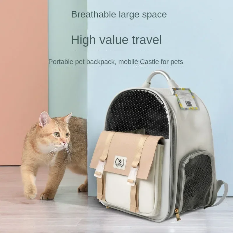 

A Cat backpack portable breathable large capacity pet backpack Safe travel comfort Lightweight small dog bag pet supplies