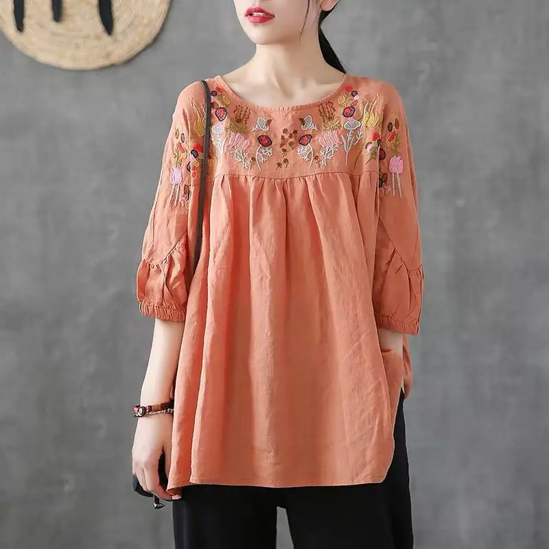 High Quality Retro Embroidered Round Neck Short Sleeved T-shirt for Women's Loose Doll Shirt Summer New Half Sleeved Cotton Top