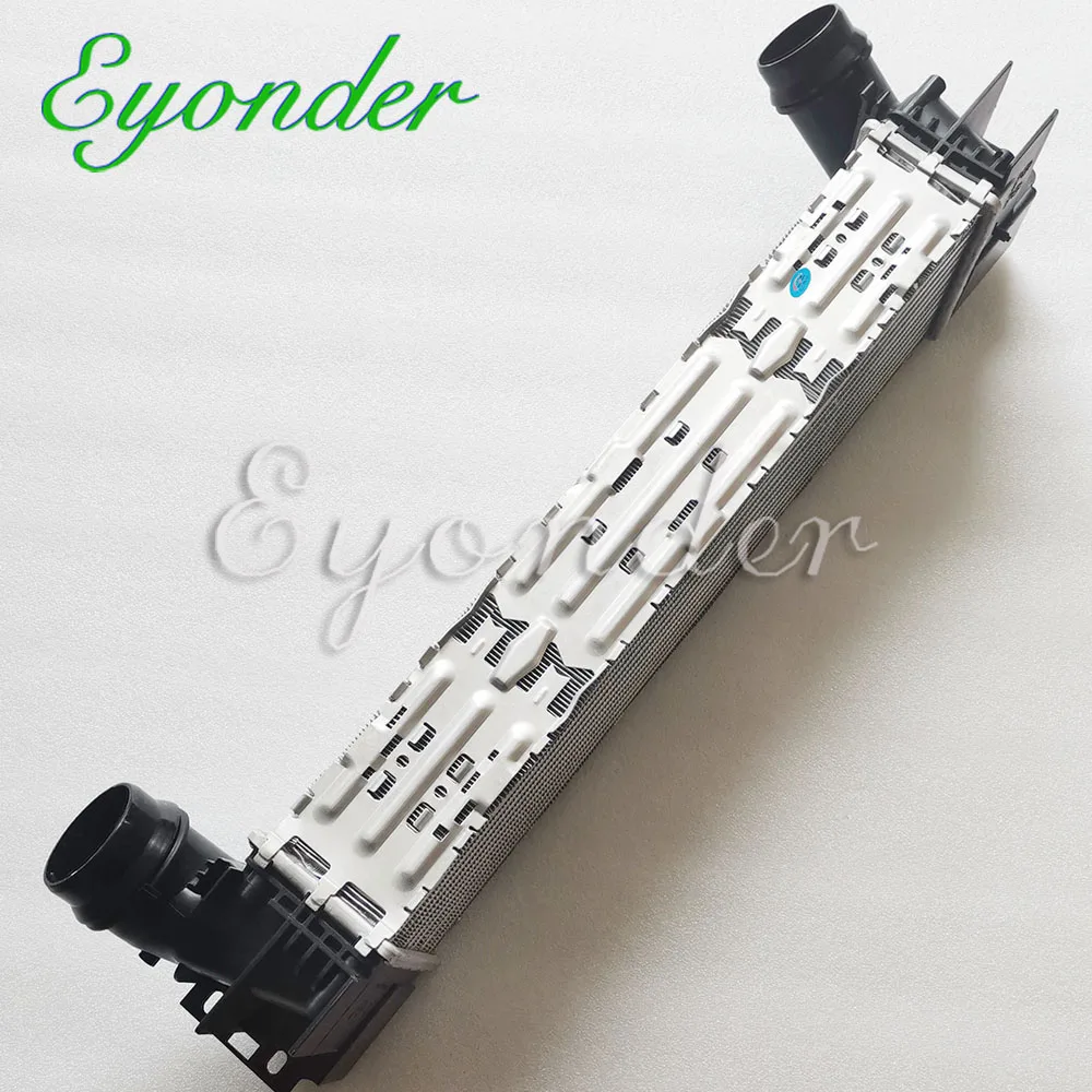 Car Air Inter Cooler Intercooler for BMW X3 F25 X4 F26 20i 20d 28i 18d 17517823570 7823570 17517235570