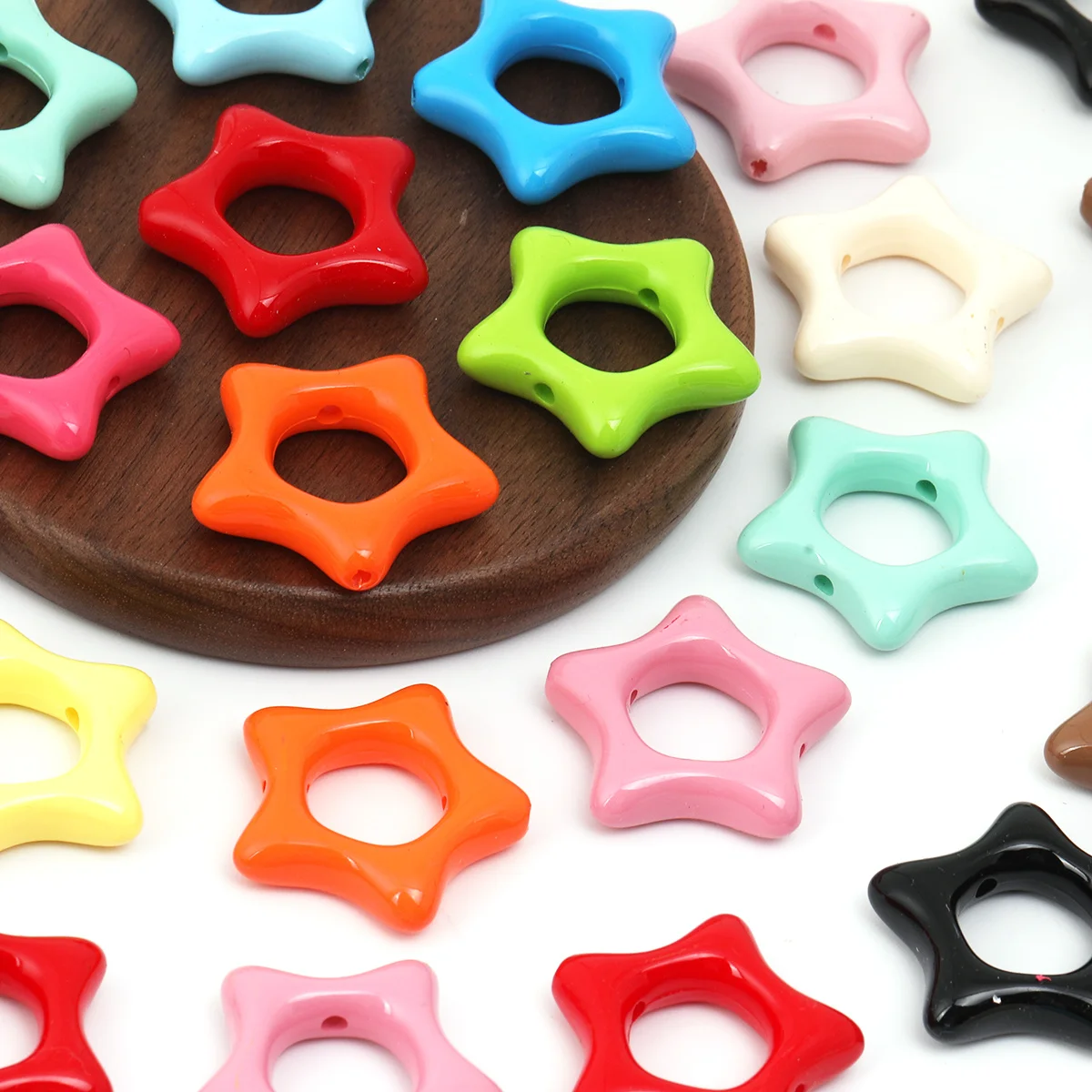 20pcs/40pcs Random Color Hollow Star Acrylic Beads, 28mm Bright Macaron Color Loose Beads, Five-Pointed Star Spacer Beads