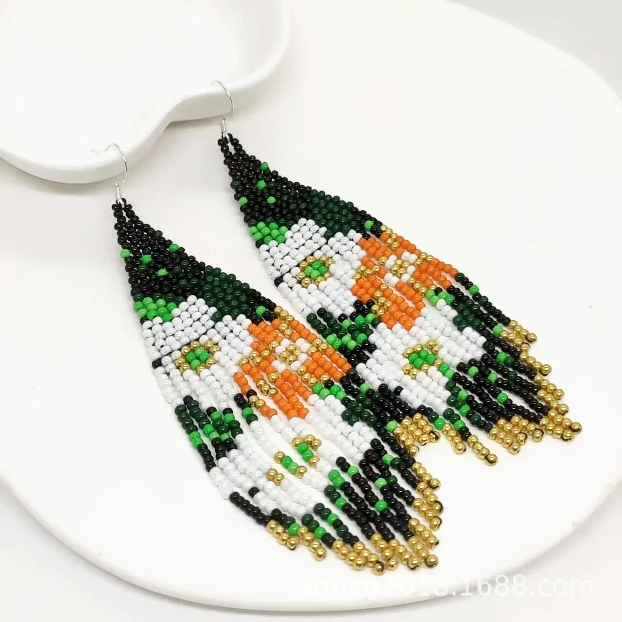 

2025 Handmade Beaded Earrings Tassel Three Flowers Bohemia Hand Knitting Originality Design Fashion Simple Female