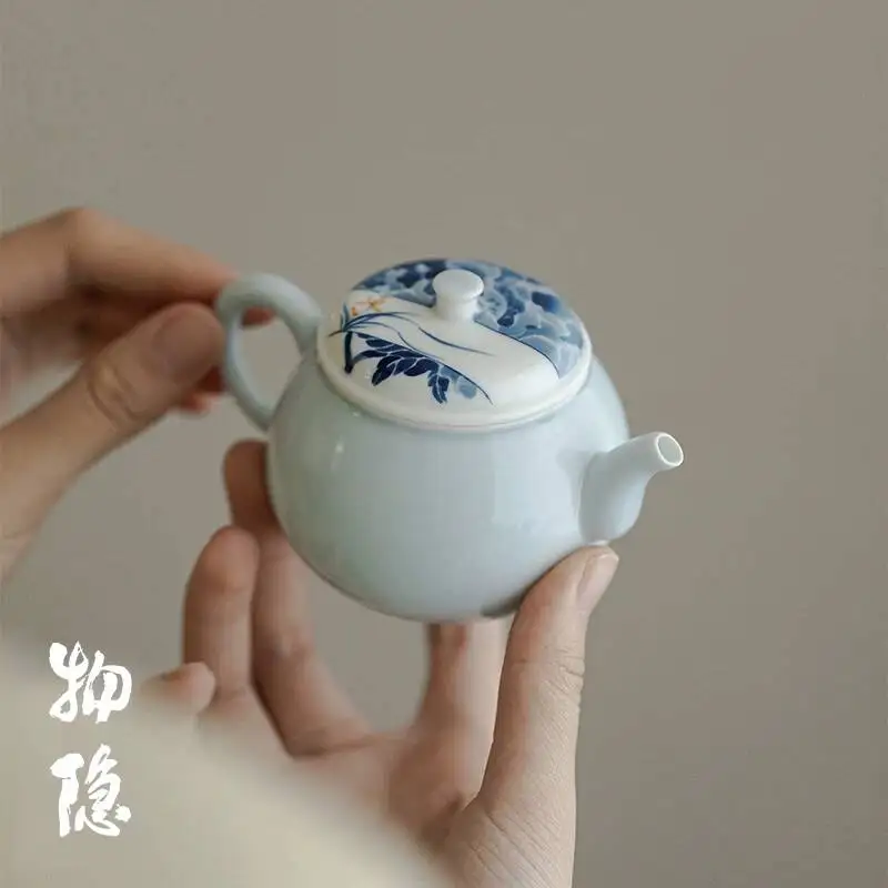 Wuyintang yingqing Hand Painted Rainboat Moonlight Teapot Home Use Thin Walled Vintage Blue And White Brewing Pot Kung Fu Tea