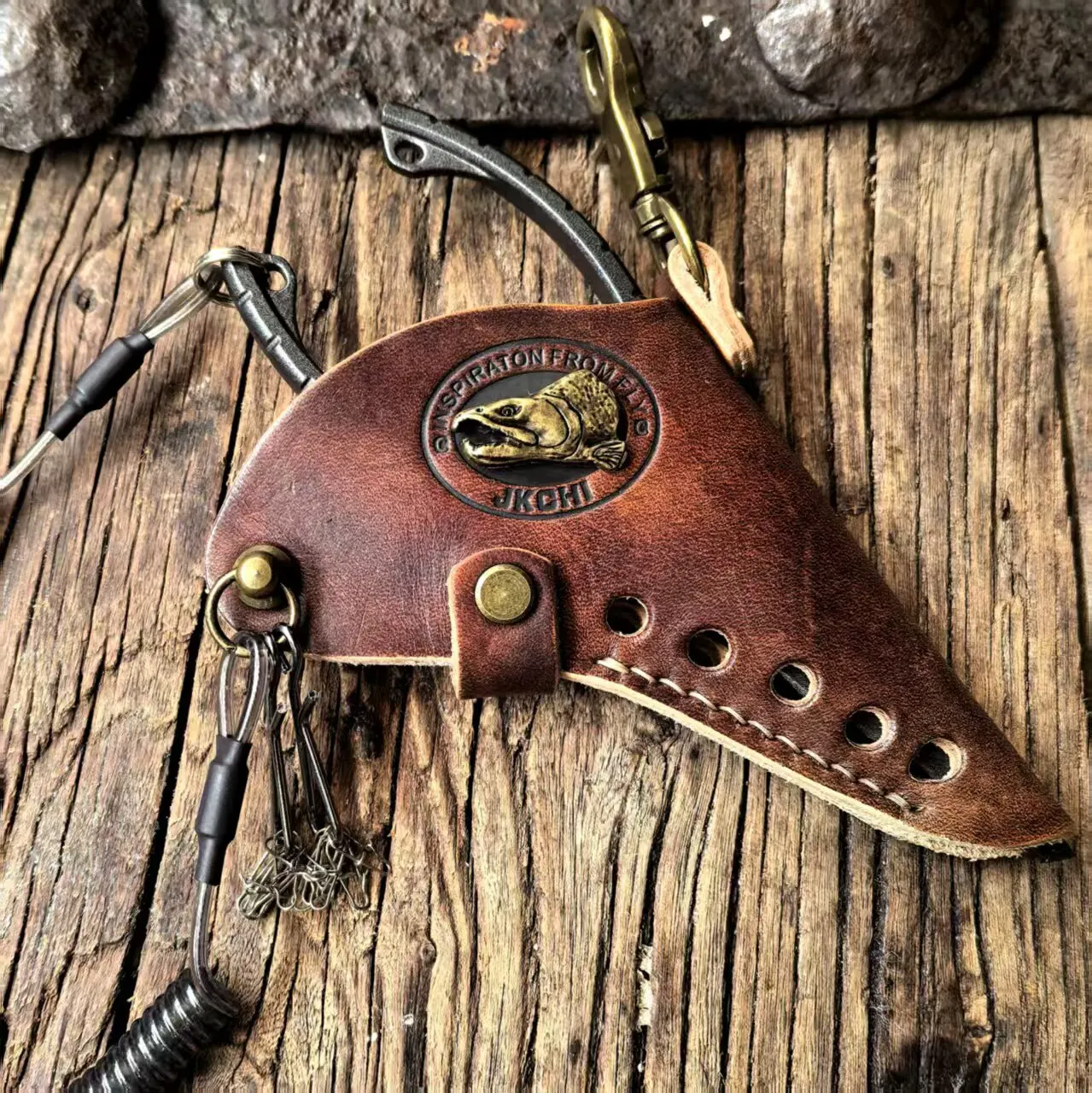 JKCHI Retro Leather Clamp Set with Stainless Steel Lure Hooking Clamp - Multi-functional