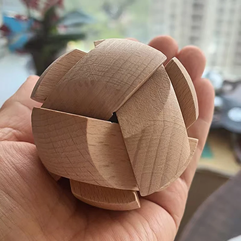 Magic Puzzle Ball Luban Brain Teasers Wooden Soccer Football Unlock Interlocking IQ Logic Challenge Educational Toys Kids Teens