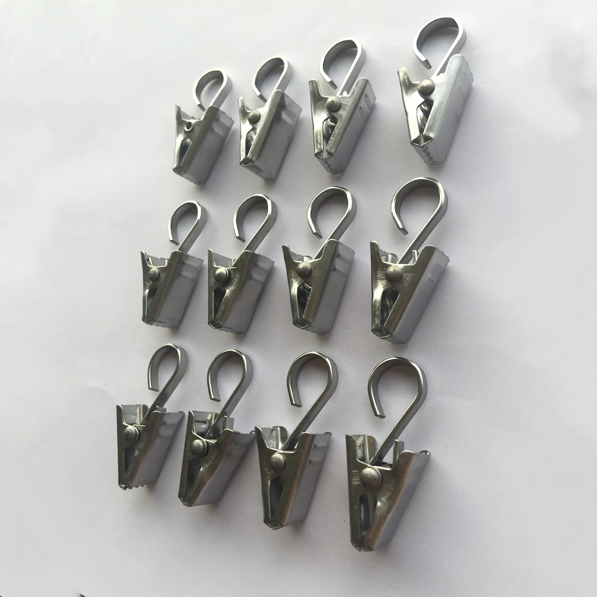 

30 pcs Stainless Steel Curtain Clips Heavy Duty Drapery Hook Tension Clip For Home Office Hospital Clinic Use Ring Clip Hanging