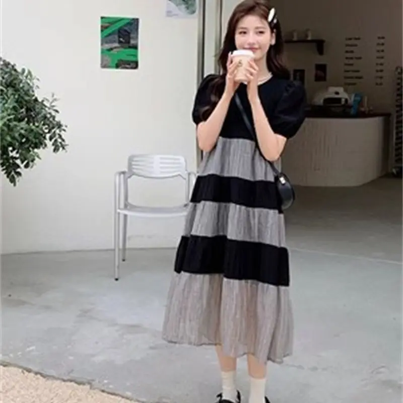 2023 Summer New French Lazy Wind Dress Female Korean Version Cover Belly Show Thin Casual Design Sense Tea Rest Skirt Commuting