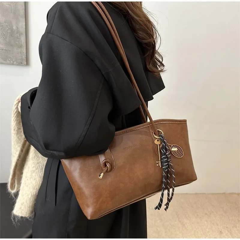 

Knot Design Commuter Shoulder Bag Long Spaghetti Strap Simple Pendant Handbag Elegant Horizontal Shoulder Bag