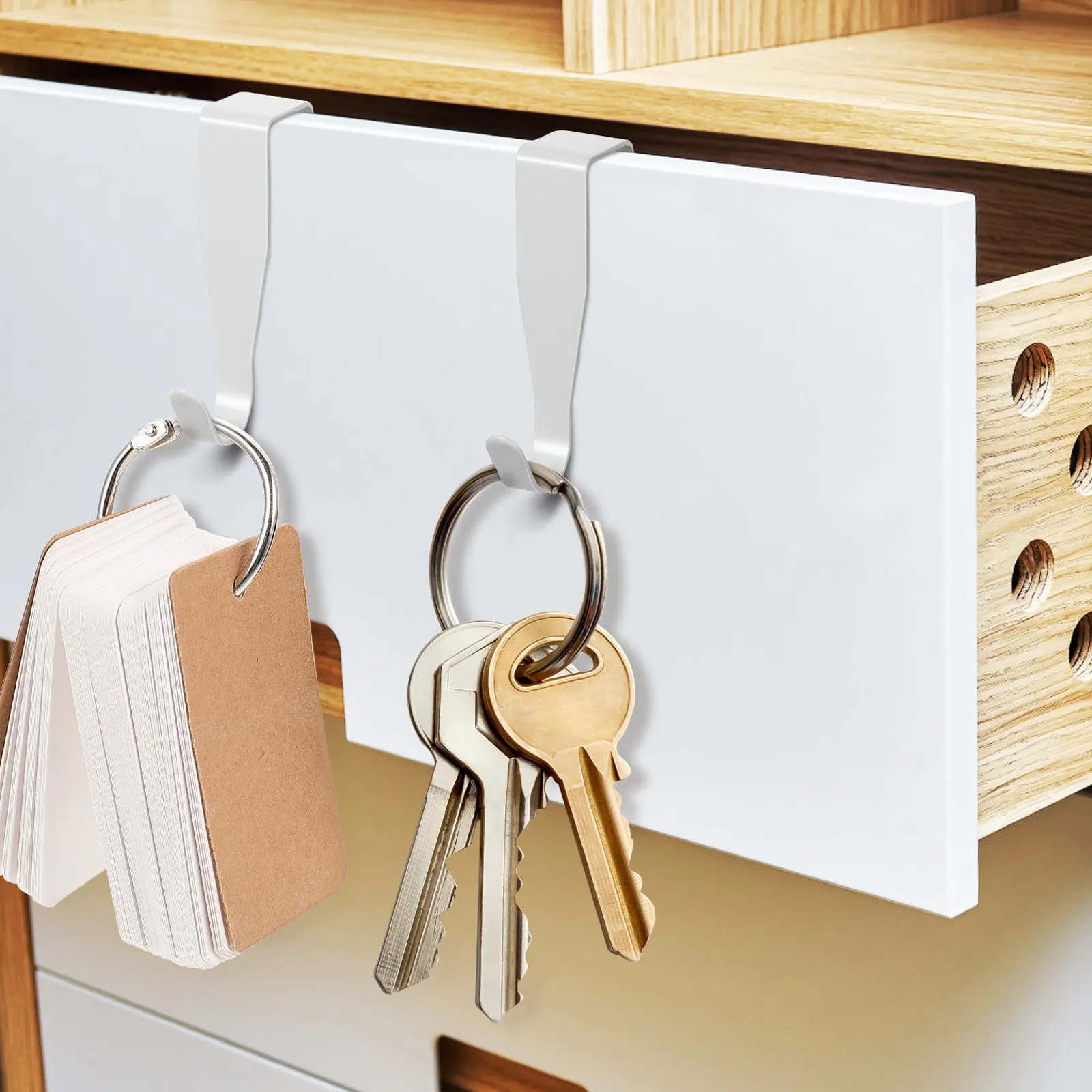 

16Pcs Stylish Painted Door Hooks for Cabinets Wardrobes Bathrooms Kitchens Towel Coat Robe Handbag Hangers Universal Space