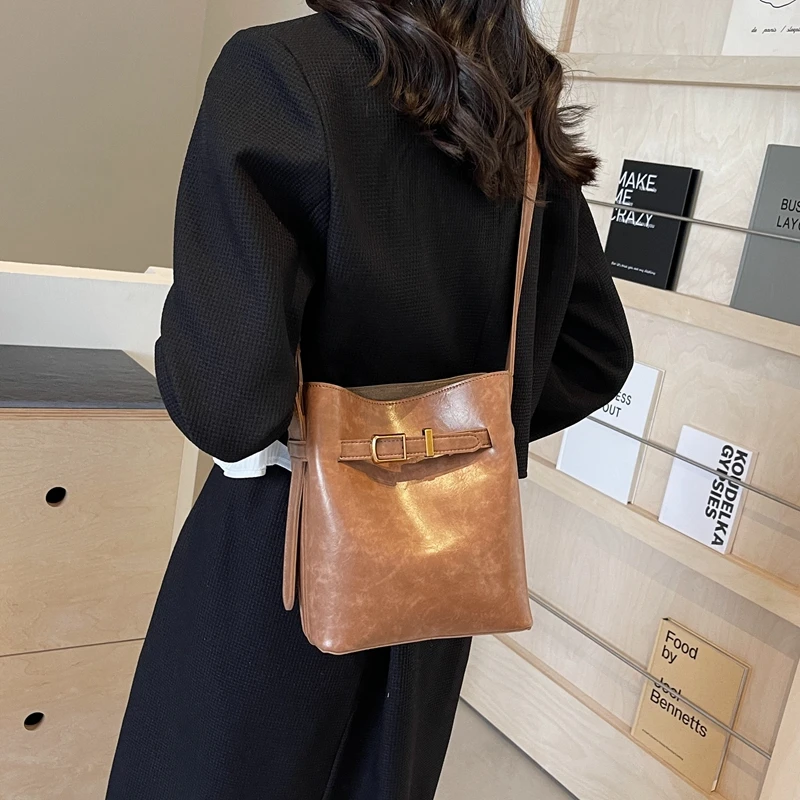 LEFTSIDE Pu Leather Shoulder Bags for Women 2024 Simple Y2K Korean Fashion Handbags and Purses Small Bucket Crossbody Bag