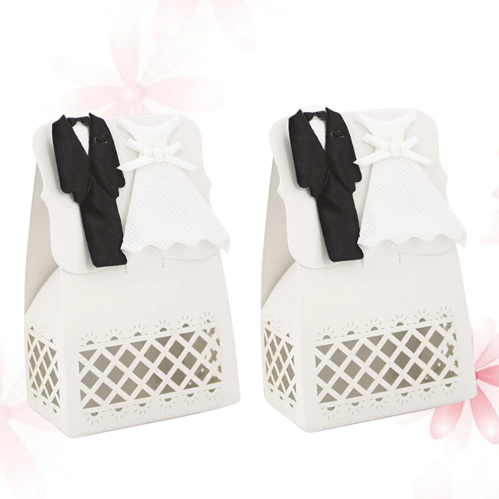 

12pcs Wedding Candy Box Favor Boxes Premium Material Hollow Design Bride Groom Tuxedo Dress Decoration Packaging Small Gifts