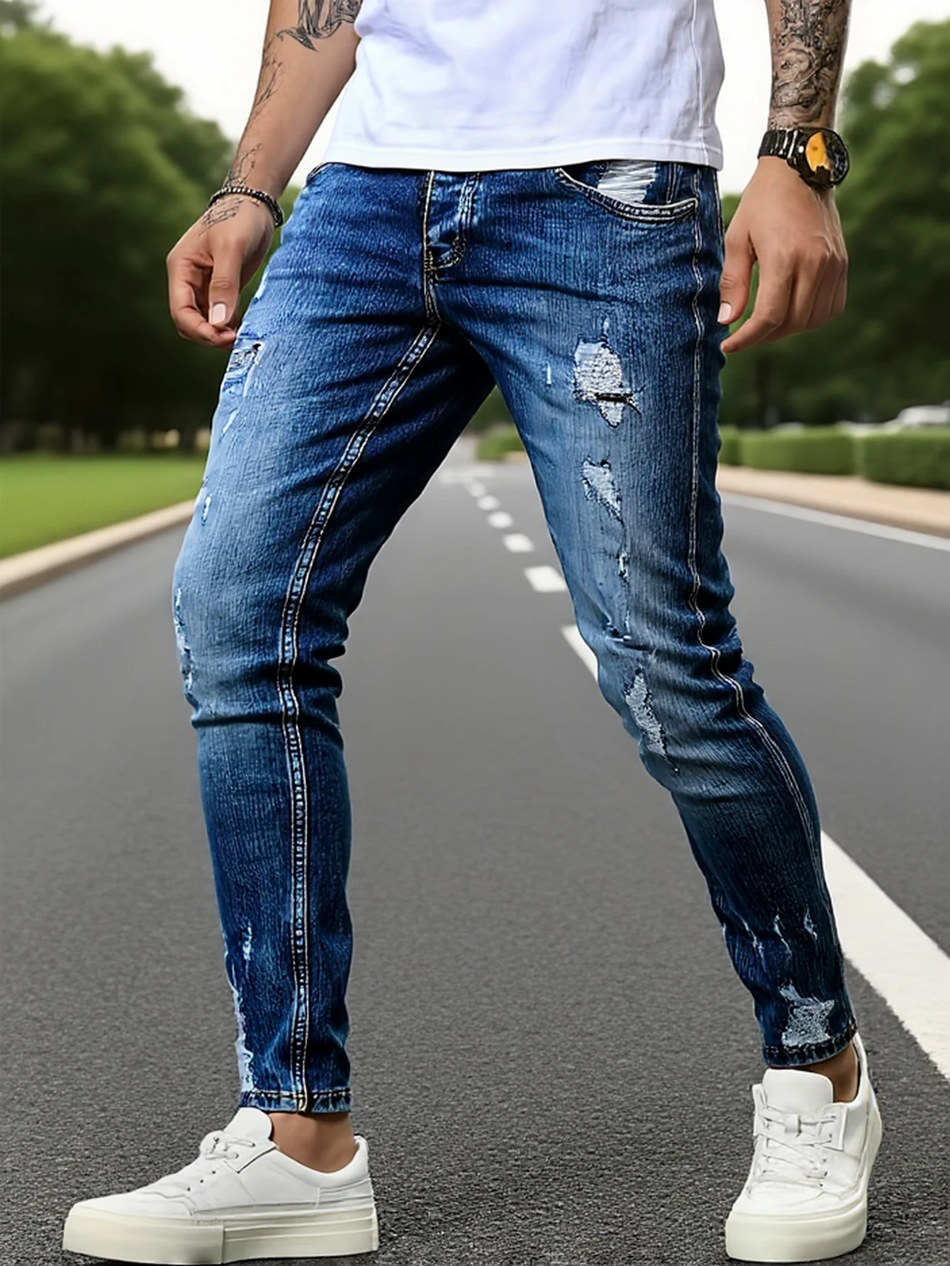 

Мужские синие узкие джинсы с большими блискавками, с уникальным потертым дизайном, идеально подходит для формы тела, делает ее легко.