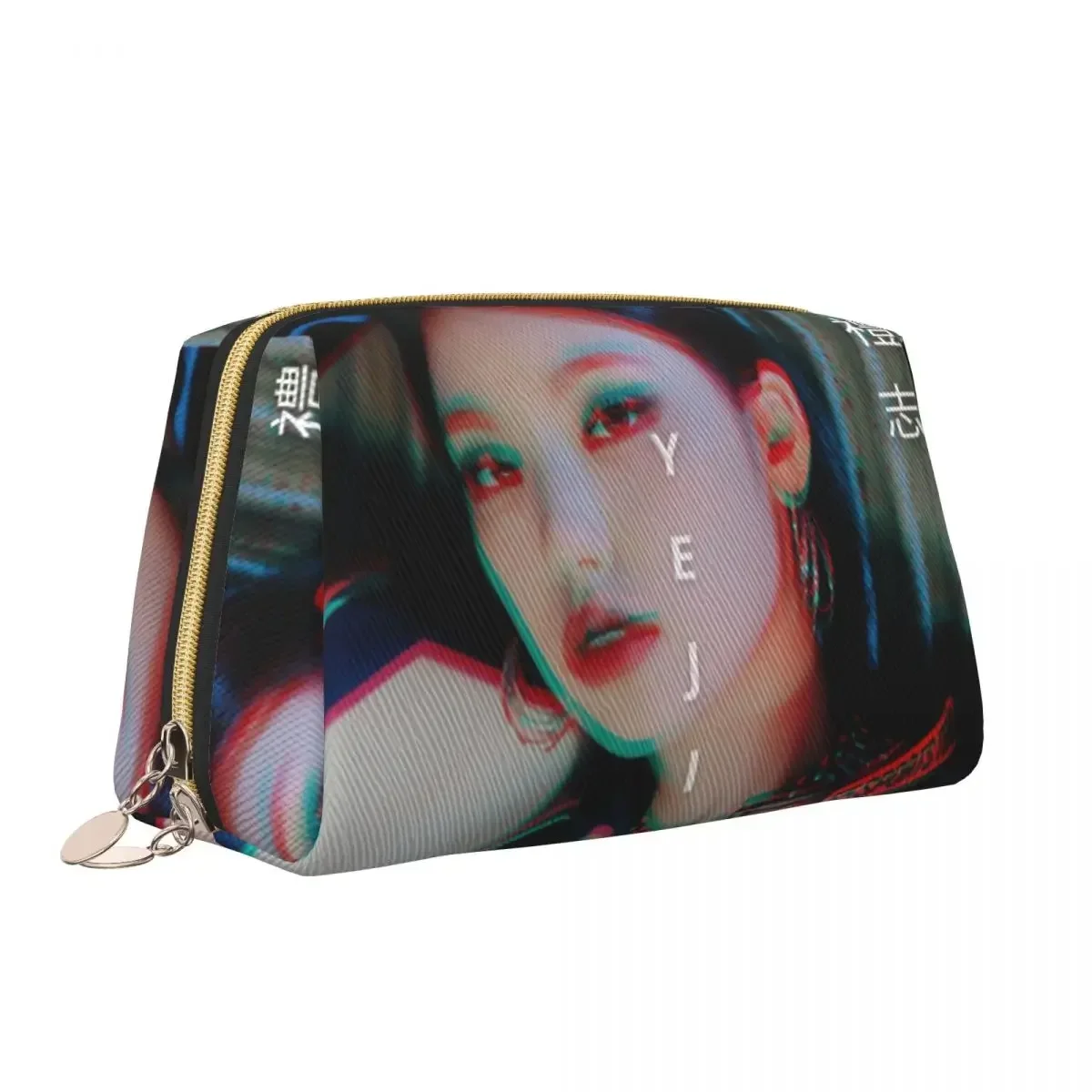 Travel ITZYS Yeji Voltage Era Toiletry Bag Kawaii Kpop Girl Music Group Cosmetic Makeup Organizer Beauty Storage Dopp Kit Case