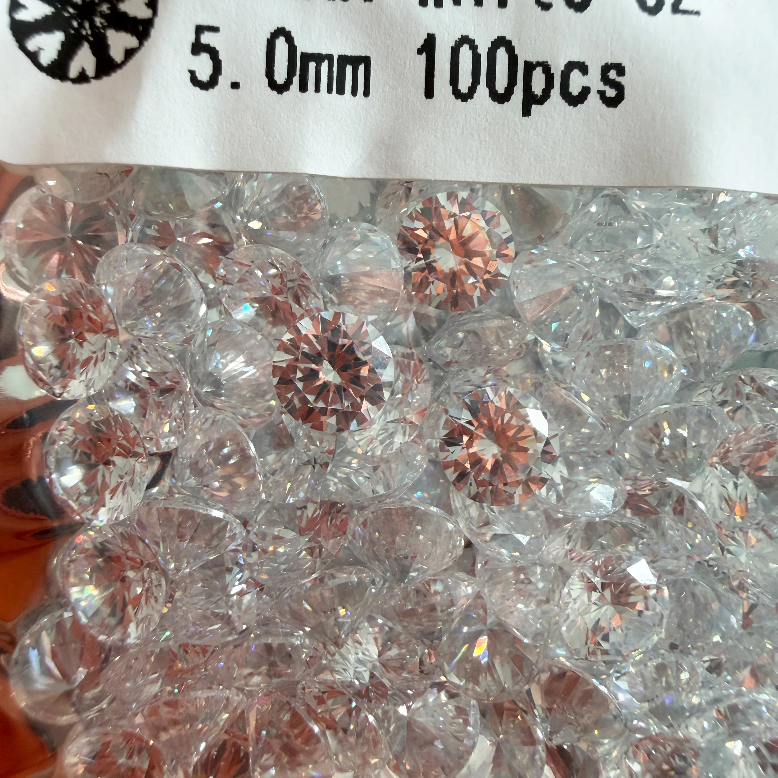 

AAAAA Quality Small Size 0.7~2.5mm 100PCS~10000PCS Zircon Round White Cubic Zirconia Stones Beads For Jewelry Bracelets set DIY