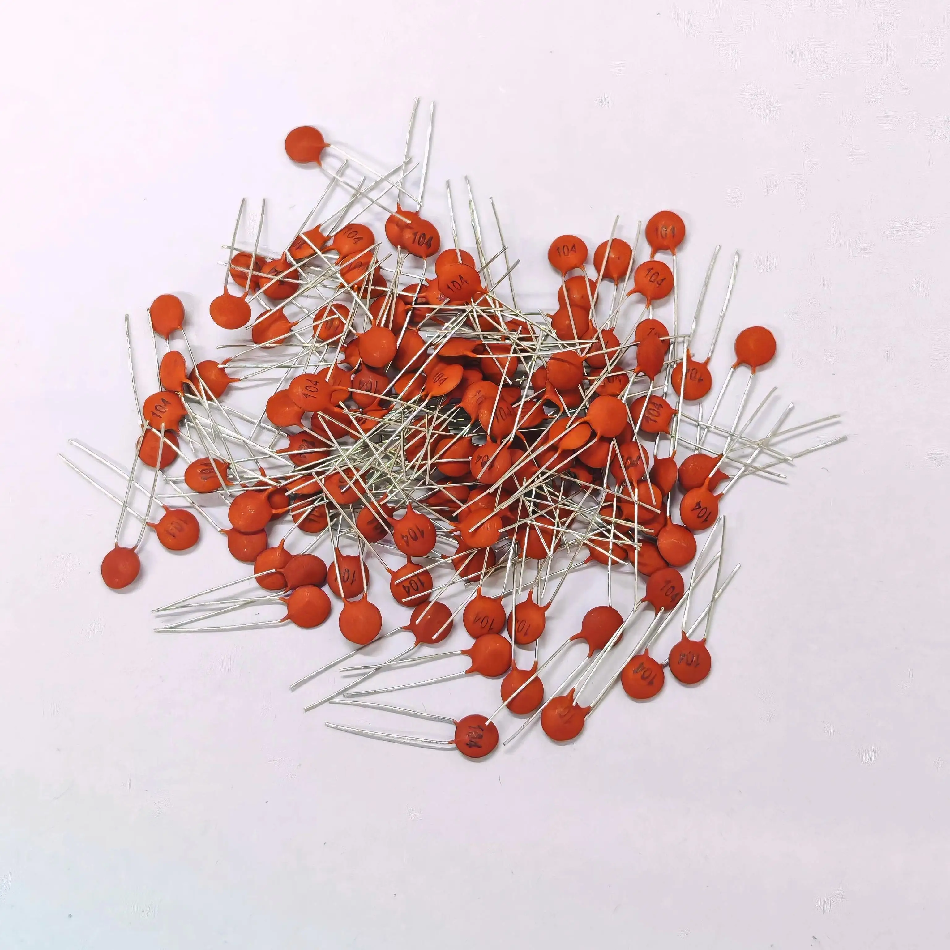 

100/200pcs condensador cerámico 50V 1pF~100nF 0,1uF 104 4,7PF 10PF 22PF 33PF 47PF 100PF 101 220PF 221 330PF 470PF 1NF 103 47NF 4