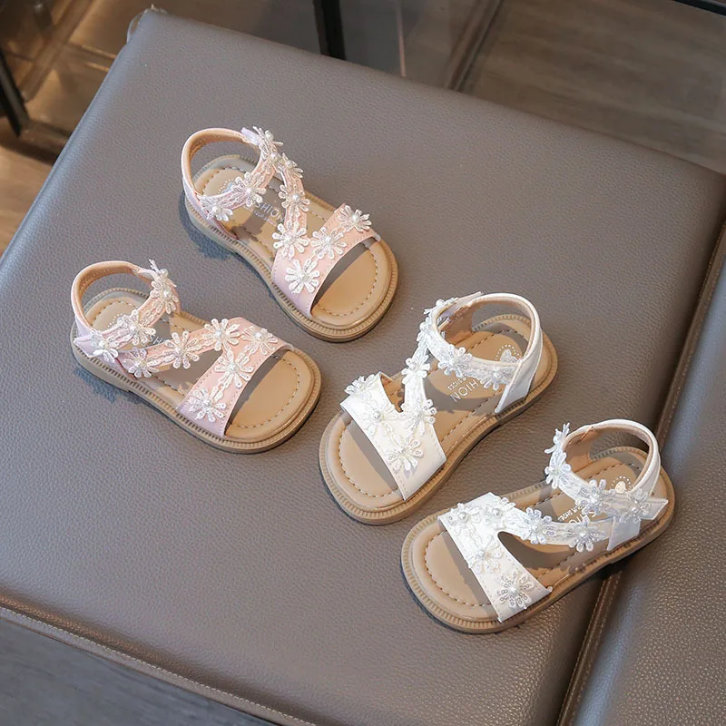 

Новые детские сандалии 2026 года: модные сандалии-принцессы с цветами для девочек, с открытым носком, на мягкой нескользящей подошве, пляжные туфли для малышей