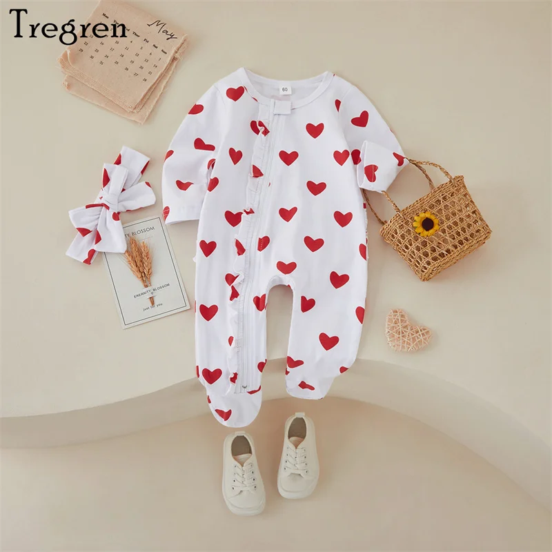 

Tregren 0-6M Newborn Baby Girls Jumpsuit Spring Fall Long Sleeve Heart Print Romper with Headband 2pcs Sets for Valentine’s Day