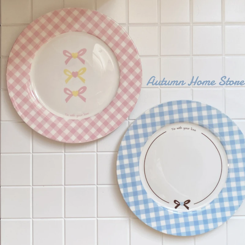 

Grid Patterned Love Bow Pink and Blue 8-inch Ceramic Tableware Plate Western Cuisine Cake Plate