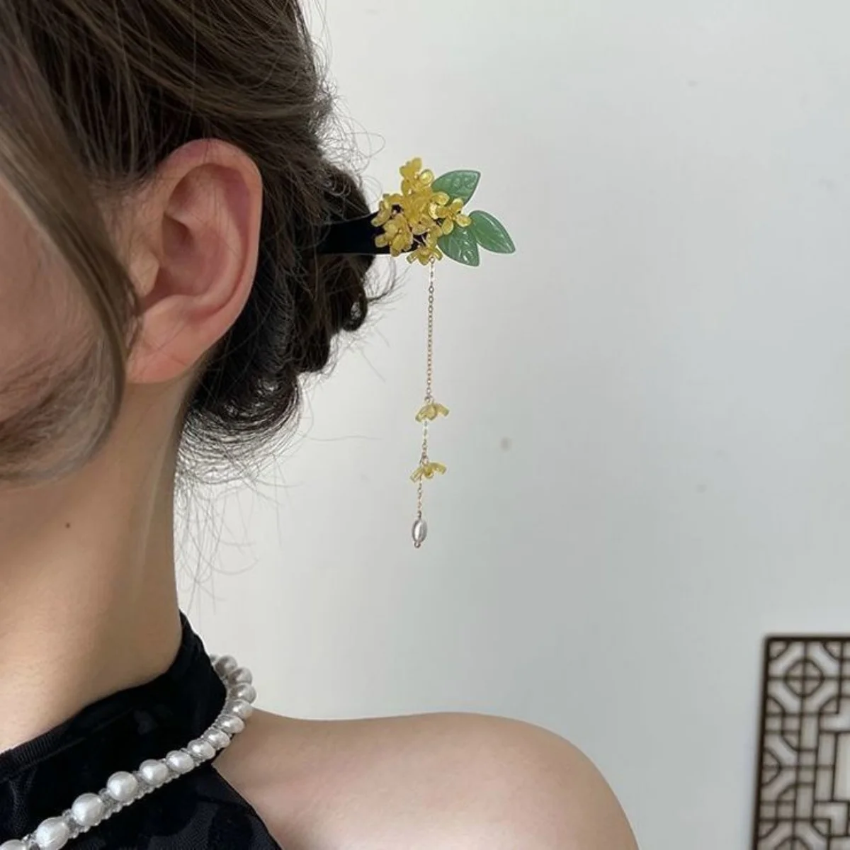 

Заколка для волос с цветочной кисточкой для женщин, винтажная деревянная заколка для волос с цветочным принтом, элегантные аксессуары для волос Hanfu, 18 см, заколки для волос с фрикадельками