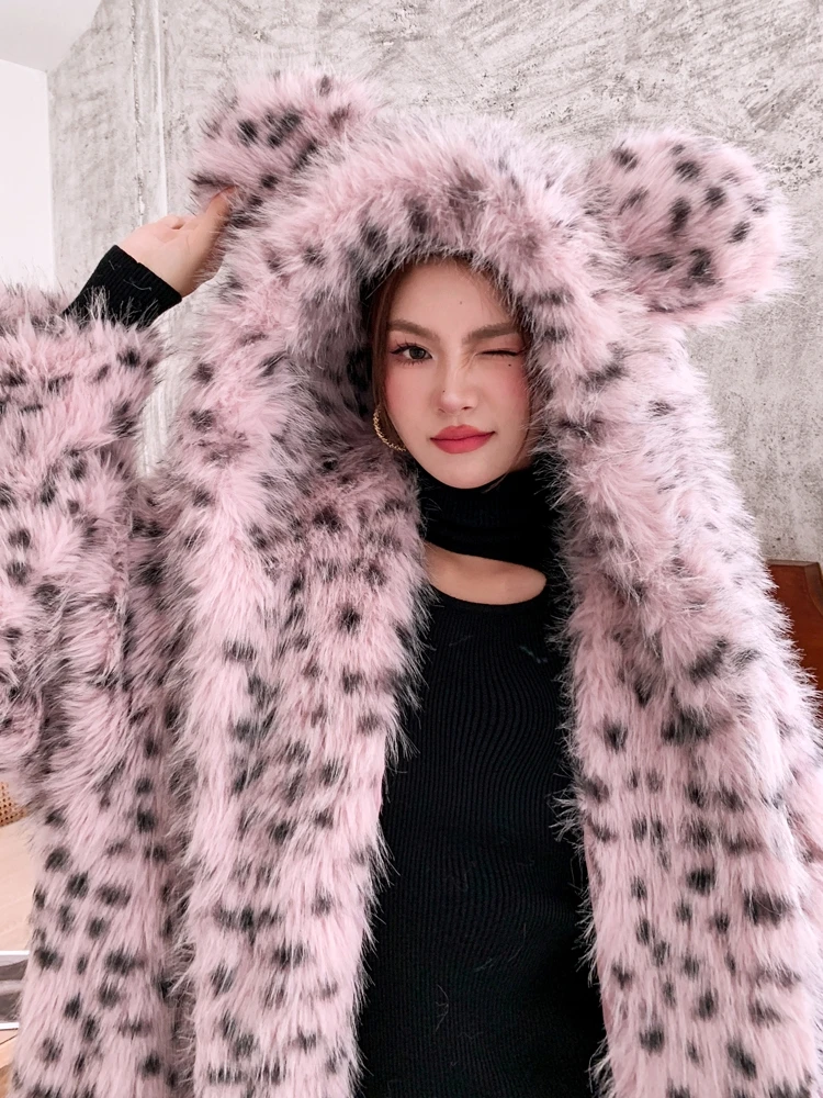 Original Design Female Panther Point Pink Faux Fur Coat Lady Baggy Bear Ears Hooded Outerwear Women's Winter Coats Promotion