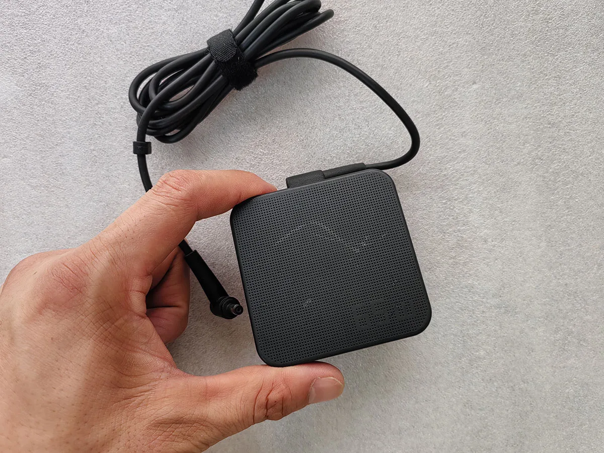 OEM Genuine For Asus 65W 19V 3.42A Laptop AC Power Adapter 4.0mm tip AD10500 For Asus Vivobook 15 X513E Laptop