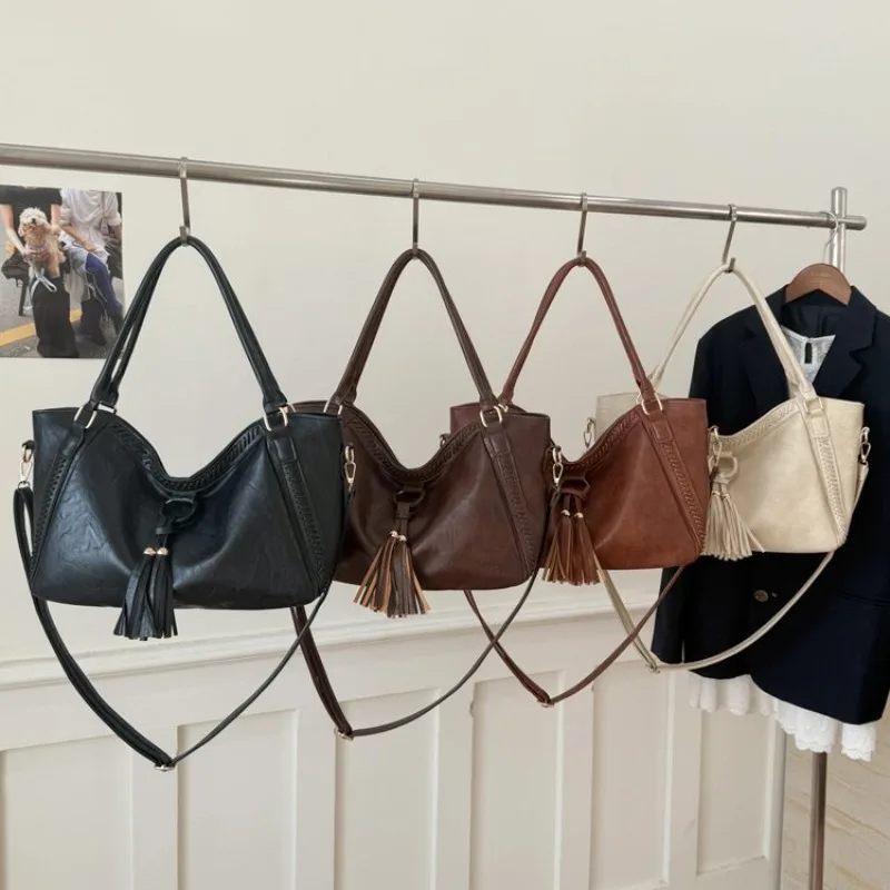 

Stylish Casual Trendy Design Women's Messenger Bag Solid Color Commuter Large Capacity Diaper Bag Fashionable Vintage