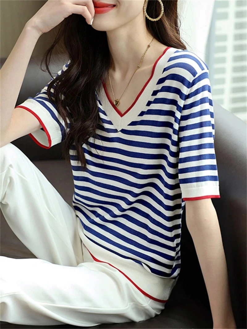 Summer New Contrast Stripe Short sleeved T-shirt Women\'s V-neck Knitwear Women\'s Top 7533