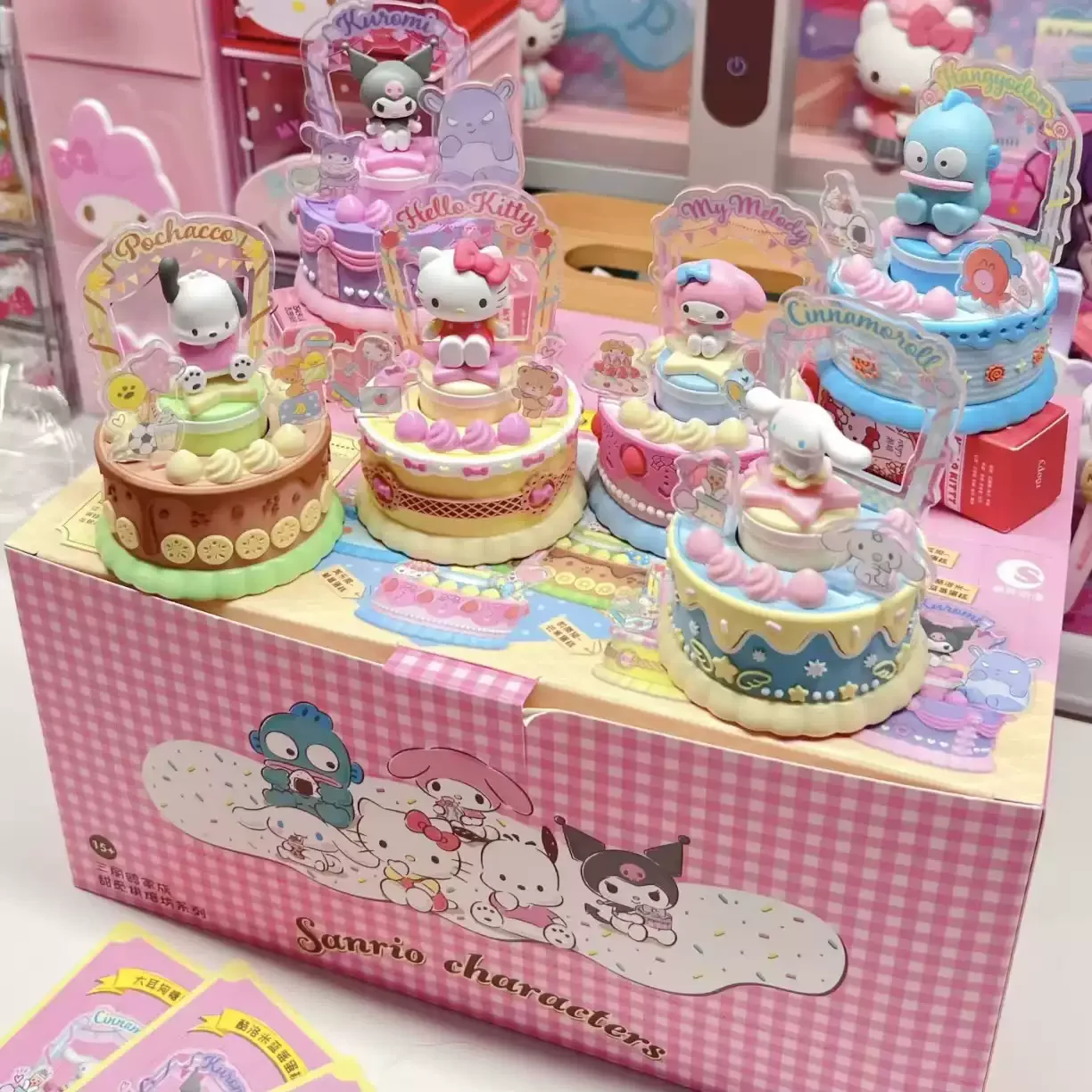 

Sanrio Characters Sweet Bakery Series Surprise Blind Box Cute Hello Kitty Kuromi Cake Mini Figurine Collectible Desk Decor Gifts