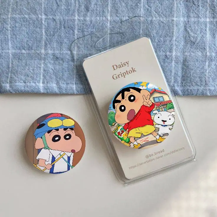 C-Crayon Shin-chan Exquisite Tinplate Brooches Sleek Badge Lapel Pins For Bag Accessories Practical Souvenir Gifts
