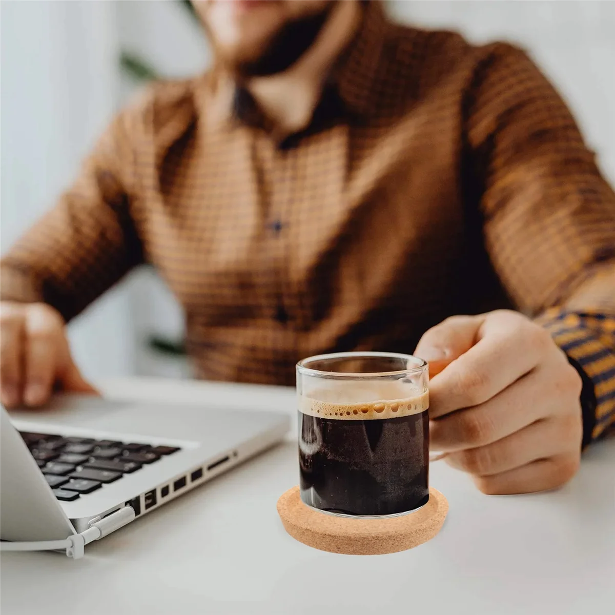 The New 5 Pcs Cork Coaster for Beverage Coasters, Heat-Resistant Water Reusable Natural Round Coasters for Restaurants and Bars