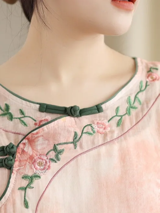 ชุดเดรสผ้าฝ้ายลินินปักลายศิลปะ ทรงเอ ไซส์ใหญ่ กระดุมเฉียง คอกลม แขนยาว ความยาวปานกลาง สไตล์ชุดน้ำชา