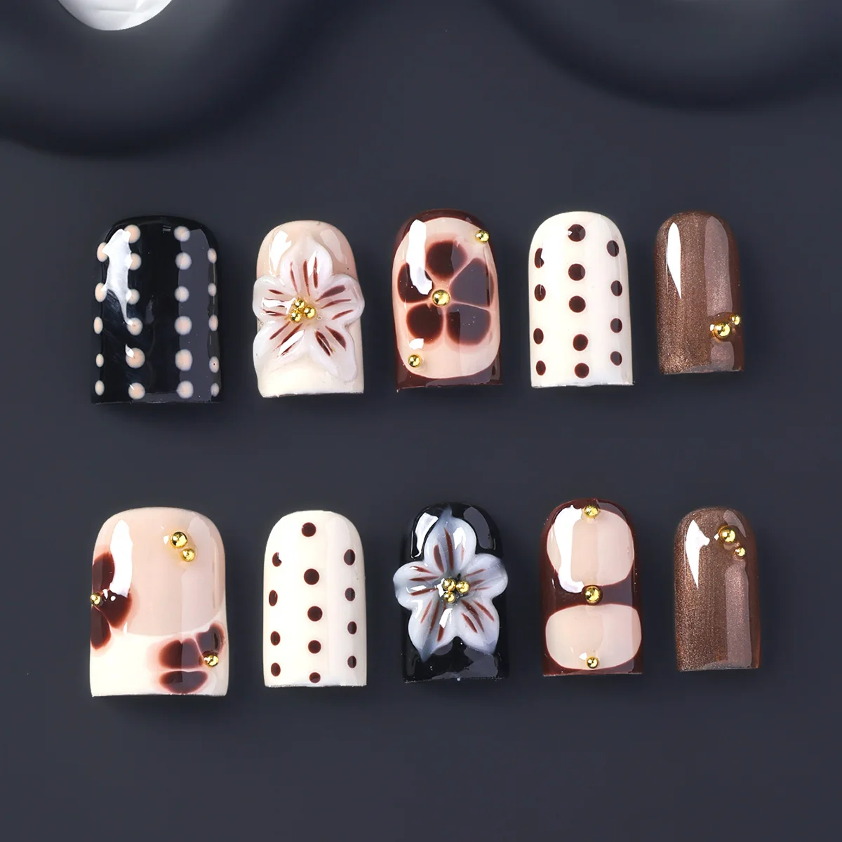 10pcs Handmade Short Square Press On Nails, Flowers & Dots for Fall Winter Vacations, Parties & Daily Wear, Gifts for Women