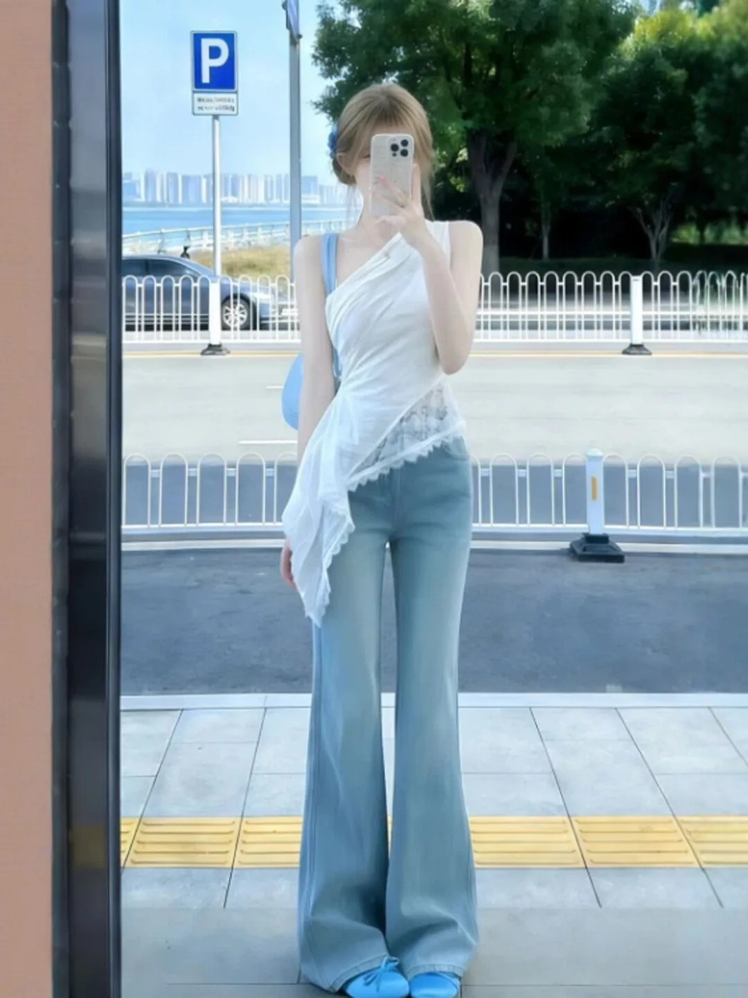 

Korean Style Beautiful Lace Asymmetrical Shoulder Top And Jeans Two-Piece Set Sexy Summer Fashion Women's Clothing Set