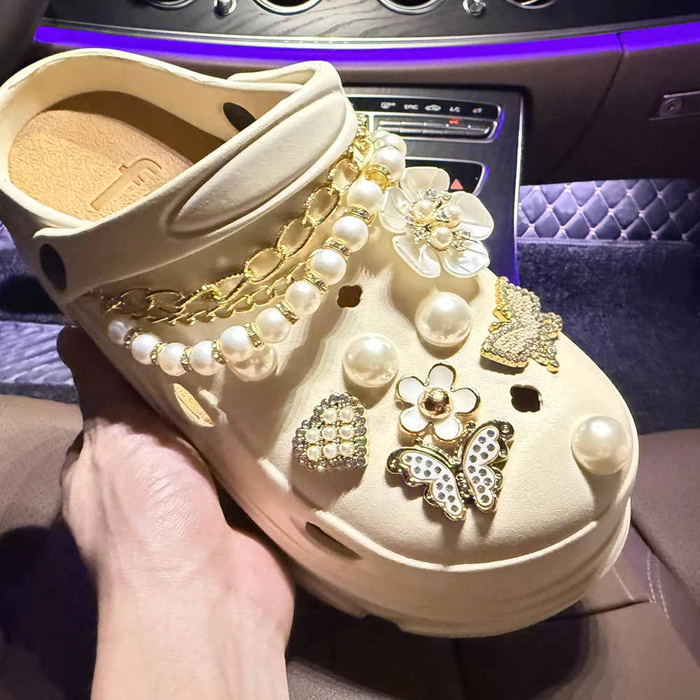 Fashion DIY Shoe charms Shoe Jewelry Set Diamond Butterfly Pearl Flower Detachable Chain Buckle Creative Shoe Decoration