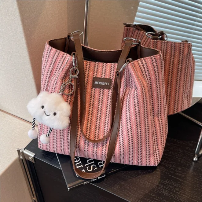 

2025 New Large Canvas Tote Bag for Women Simple and Spacious Commute Bag Trendy Crossbody Shoulder Bag with Designer Luxury